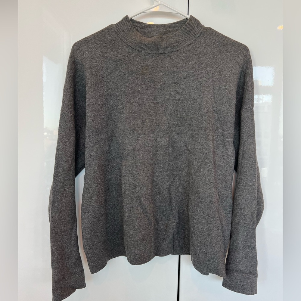 H&M cotton blend sweater in grey - size S